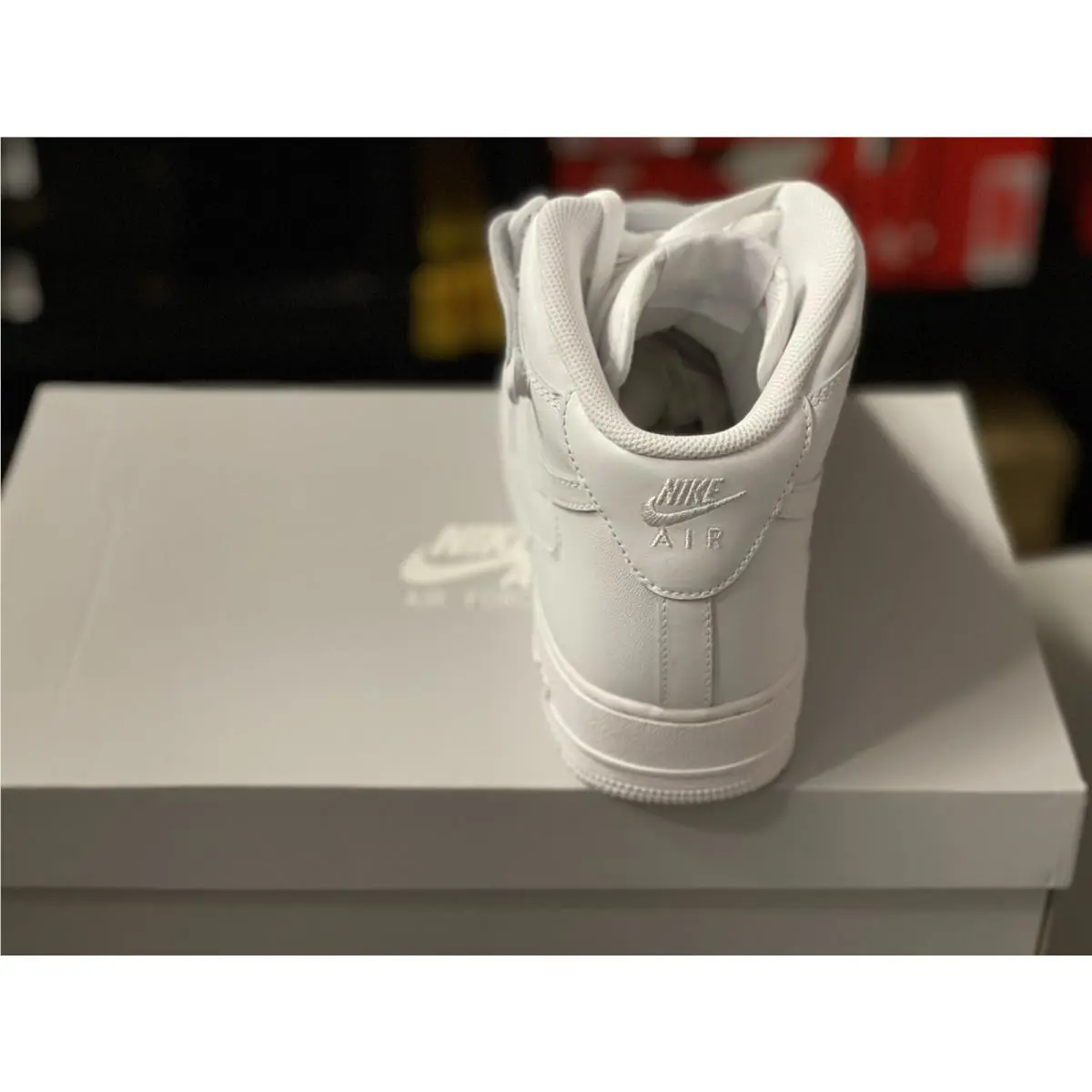Nike shoes - See Item Description 3