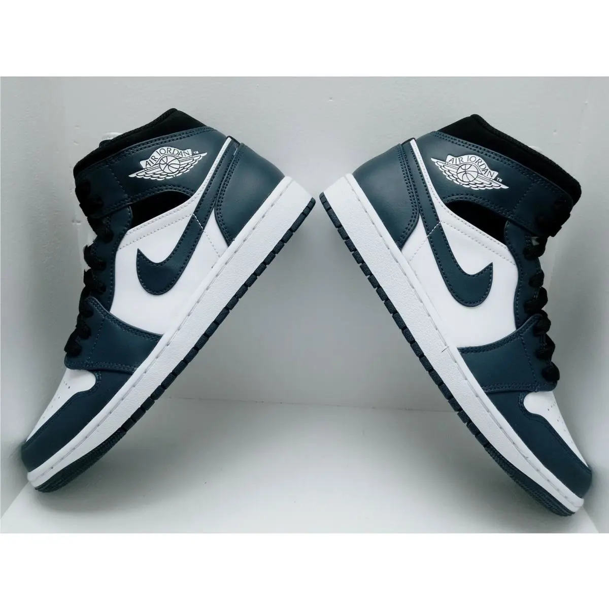 Nike shoes - Air Jordan 1 Mid - Air Mid - 554724-411 - NAVY Blue/WHITE 2