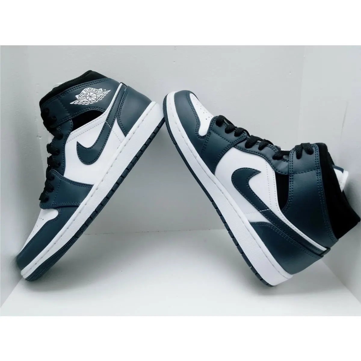 Nike shoes - Air Jordan 1 Mid - Air Mid - 554724-411 - NAVY Blue/WHITE 3