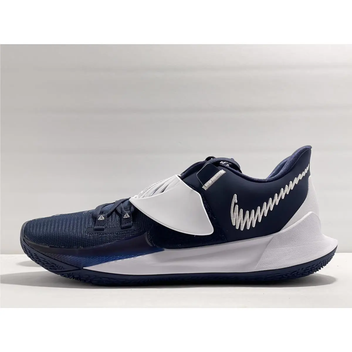 Nike shoes - Nike Kyrie 3 - Kyrie - CW4147-402 - Blue 2