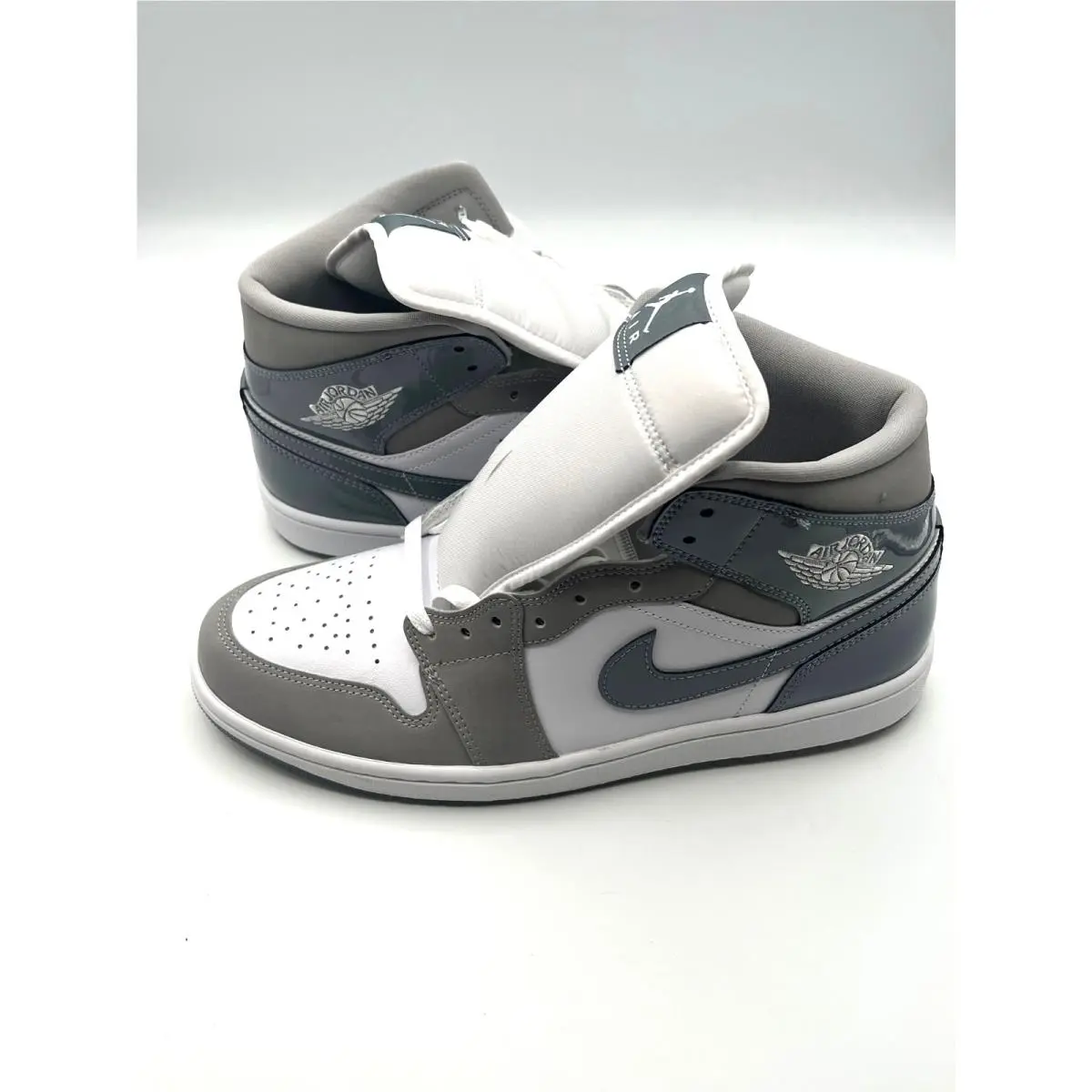 Nike shoes - Air Jordan 1 Mid - Air Mid - HF3216-100 - Gray 2