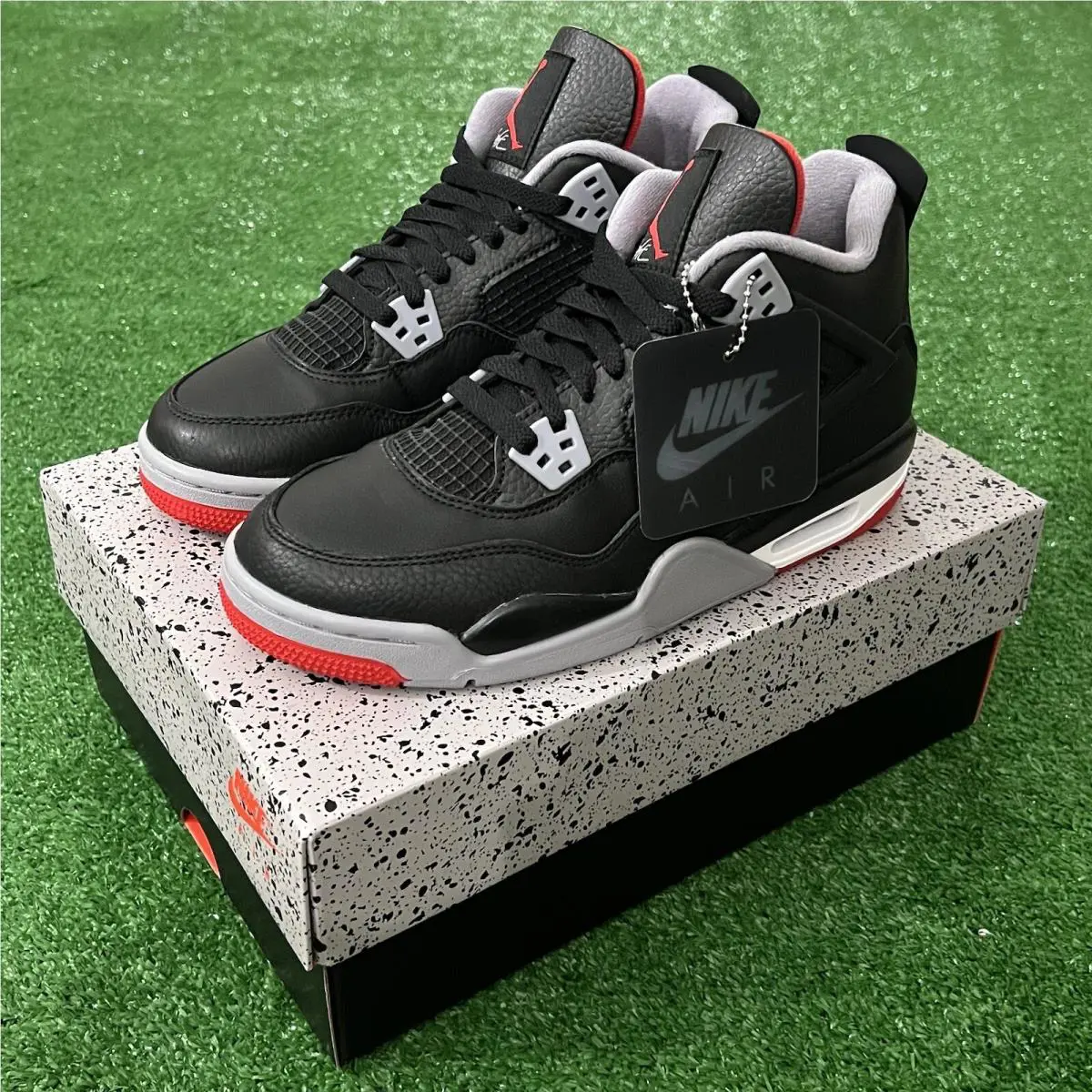 Nike Air Jordan 4 Retro ‘bred Reimagined’ GS Size 7Y/W 8.5 FQ8213-006 DS