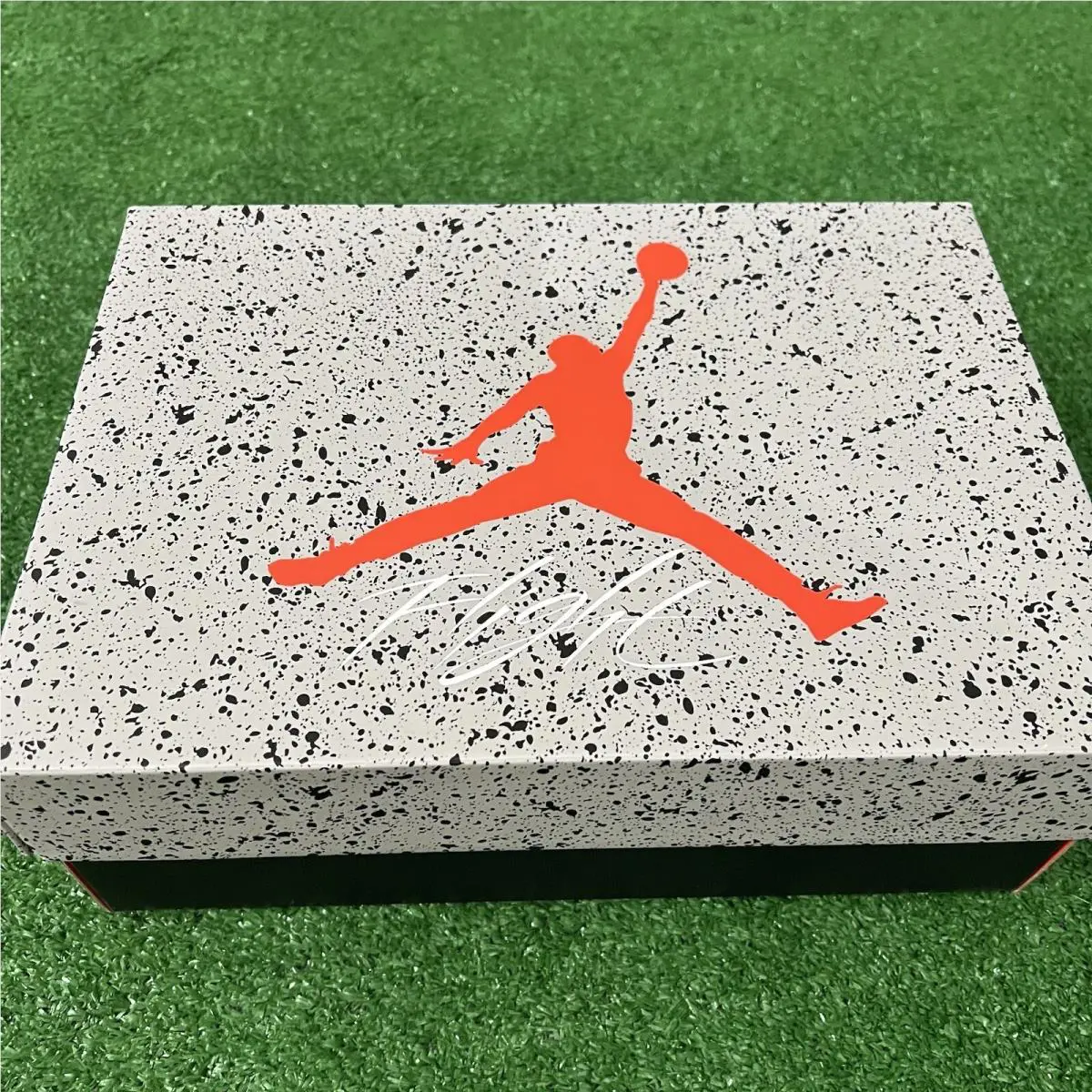 Nike shoes - Air Jordan 4 - Air - FV5029-006 - Black, Manufacturer: Black/Fire Red/Cement Grey/Summit White 8