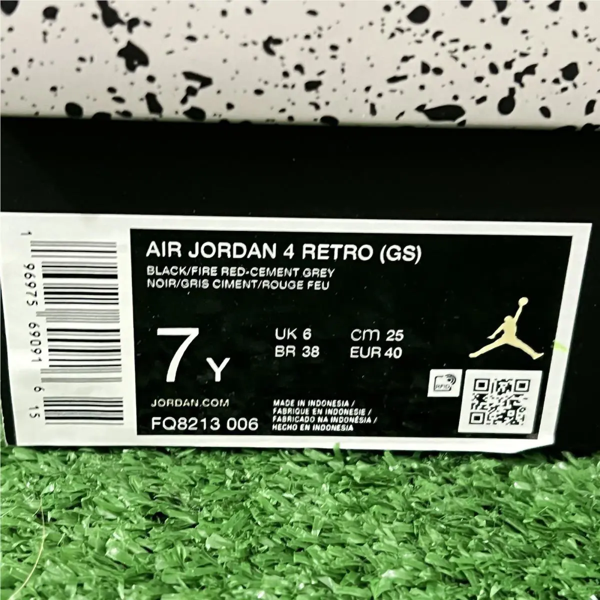 Nike shoes - Air Jordan 4 - Air - FV5029-006 - Black, Manufacturer: Black/Fire Red/Cement Grey/Summit White 9