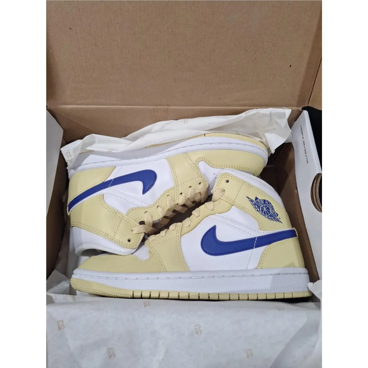 Nike shoes - Air Jordan 1 Mid - Air Mid - BQ6472-701 - Yellow (UPC: 196153956490) 5