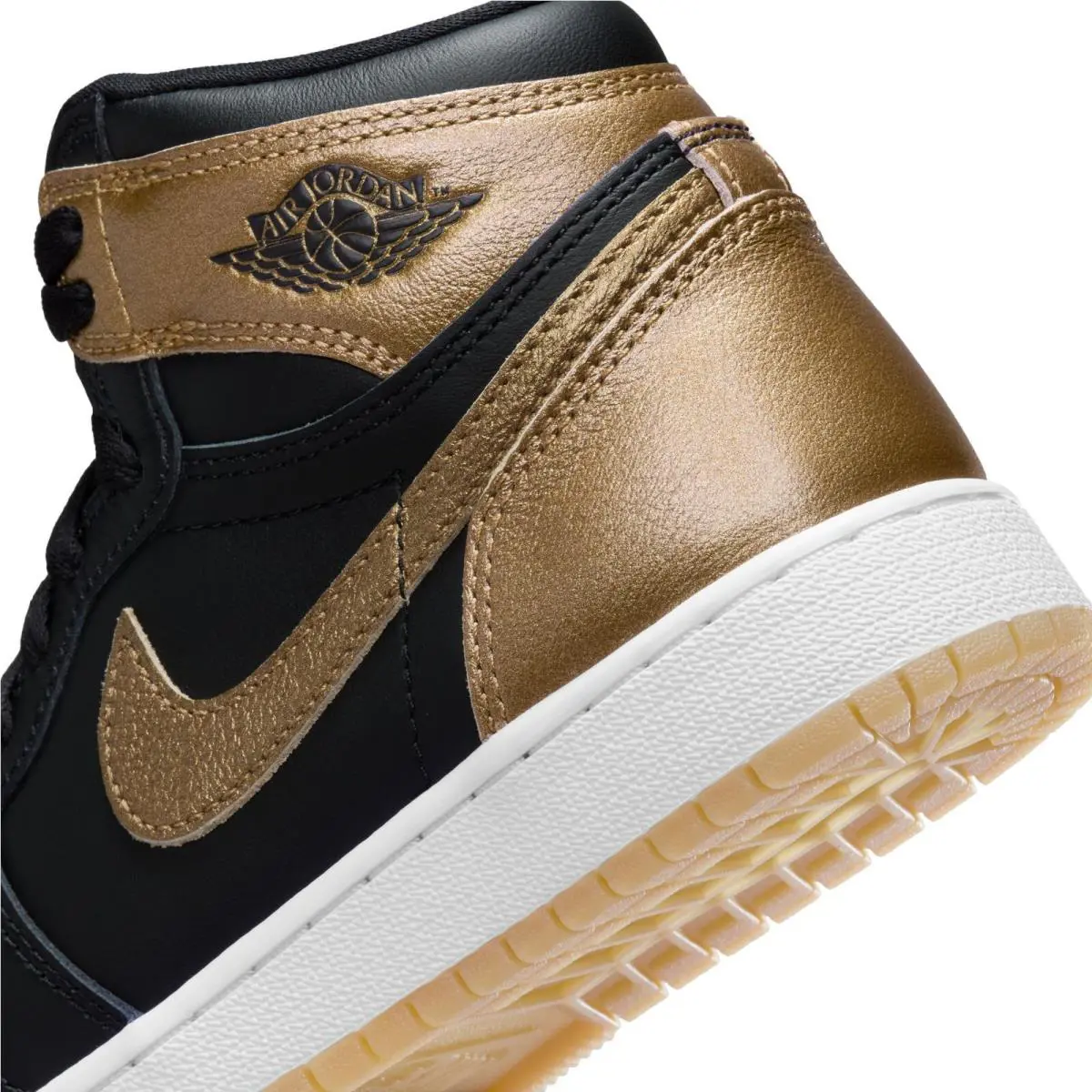 Nike shoes - Air Jordan 1 Retro High OG - FD1437 071 - Black/Metallic Gold-Sail (UPC: 197596290158) 5