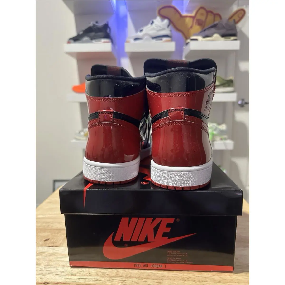 Nike shoes - Air Jordan 1 - Air - 555088-063 - red and black 2