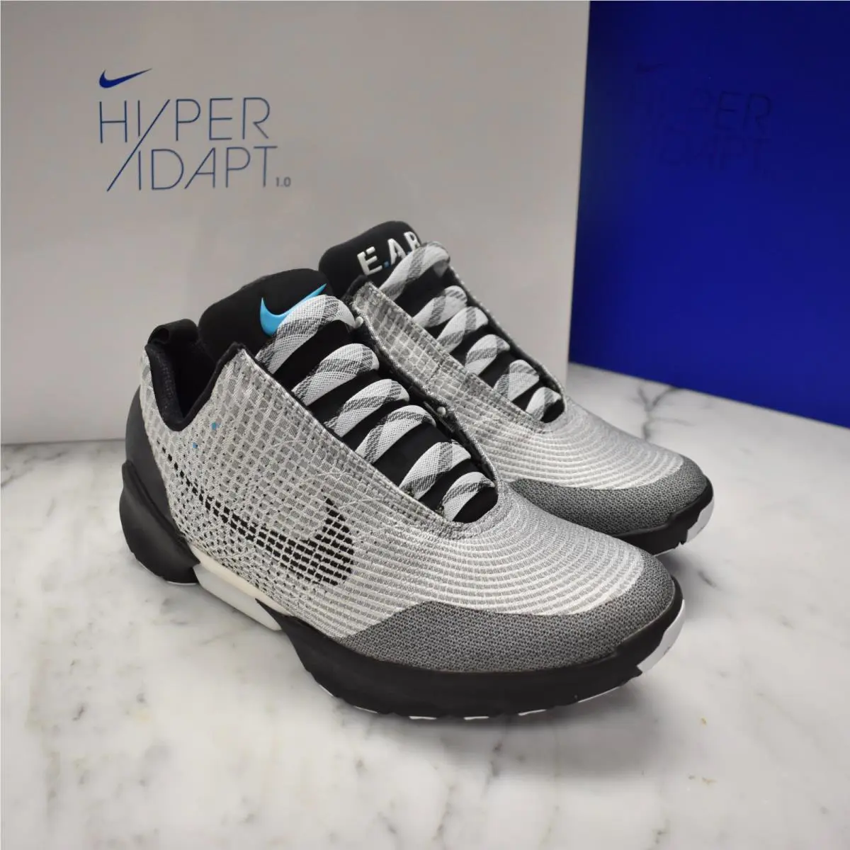 Nike shoes - Nike Hyperadapt 1.0 - Hyperadapt - 843871-002 - Black 4