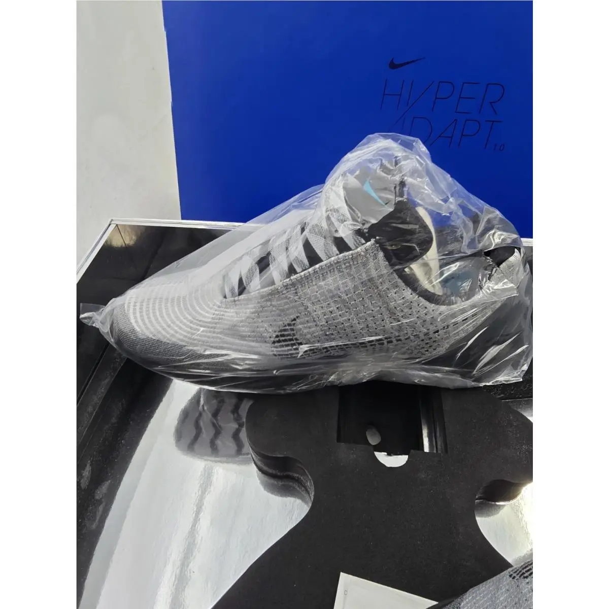 Nike shoes - Nike Hyperadapt 1.0 - Hyperadapt - 843871-002 - Multicolor (UPC: 091205555853) 4