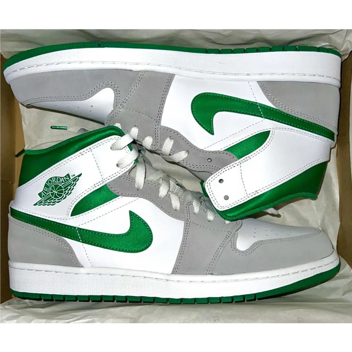 Nike Air Jordan 1 Mid SE Size: 12M DS “grey Green” Style Code: DC7294-103
