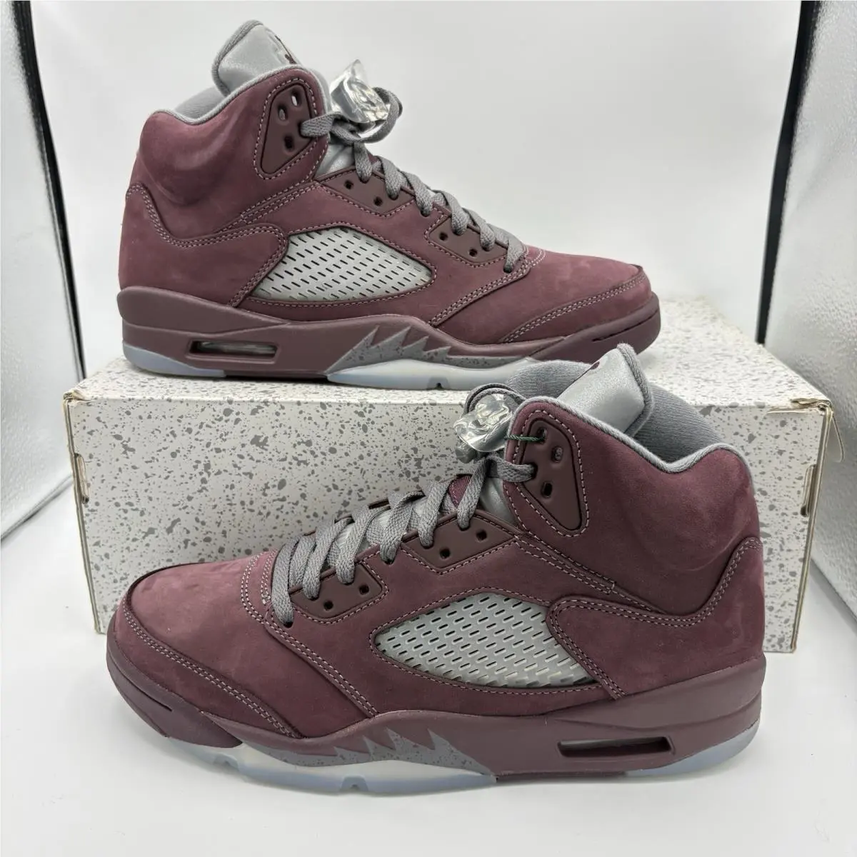 Mens Size 9.5 - Nike Air Jordan 5 Retro SE Burgundy 2023 DZ4131-600