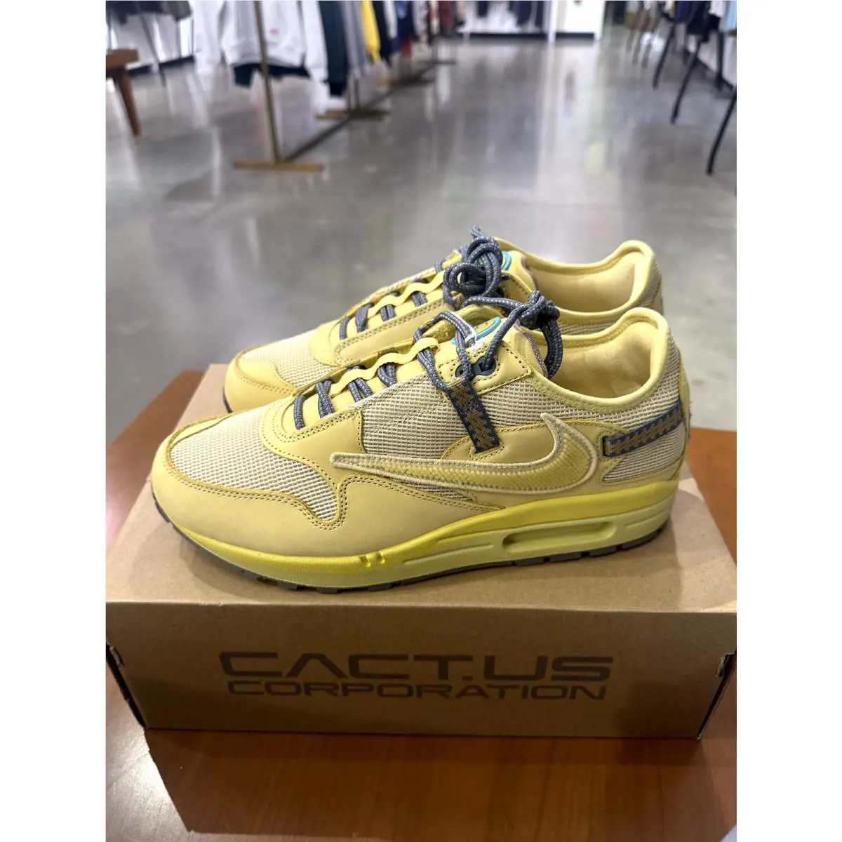Nike shoes - Air Max 1 / CJ - DO9392700 - Gold (UPC: 195867114165) 2