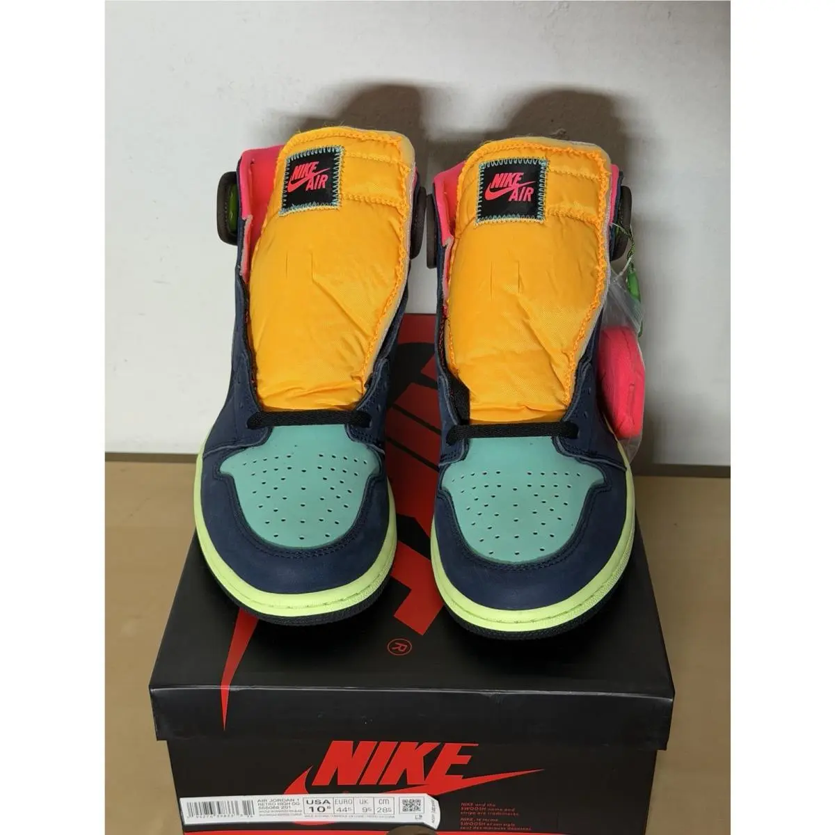 Nike shoes - Air Jordan 1 - Air - 555088 201 - Multicolor 1