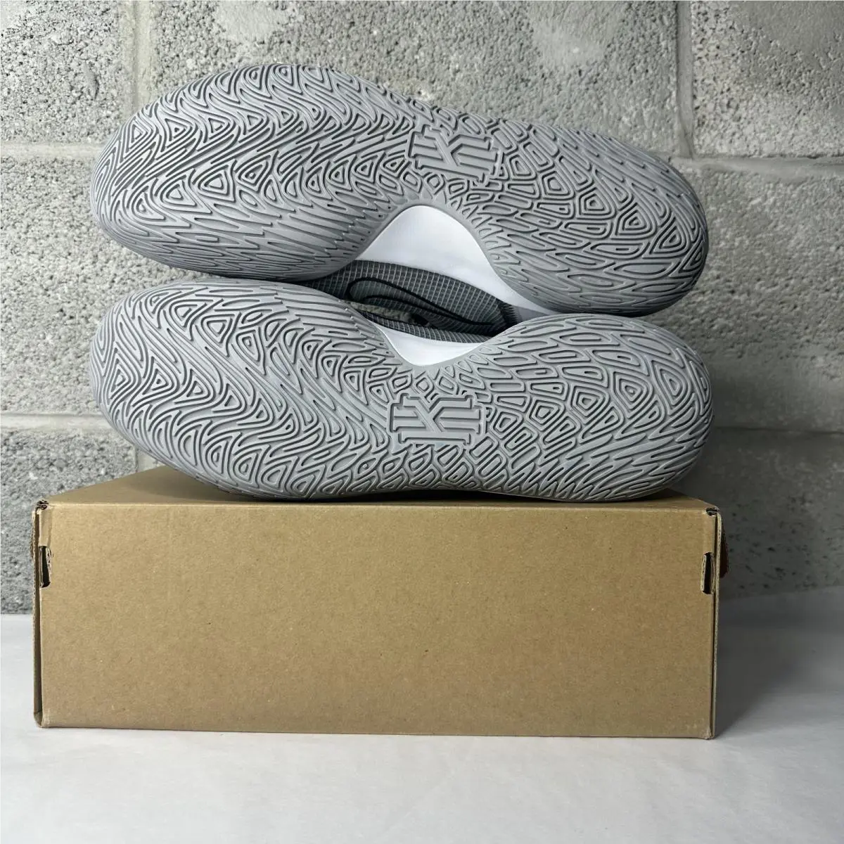 Nike shoes - Nike Kyrie Flytrap 4 - Kyrie Flytrap - CT1972-002 - Gray 3