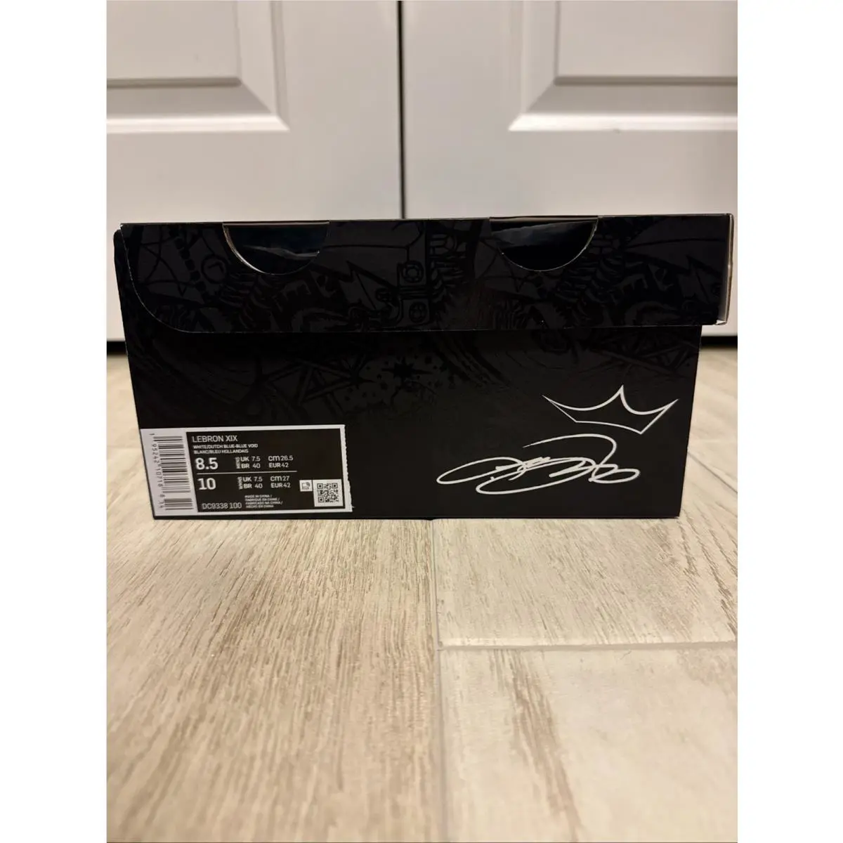 Nike shoes - Nike Lebron 19 Space Jam - DC9338-100 - White/Dutch Blue-Blue Void (UPC: 0195242107188) 4