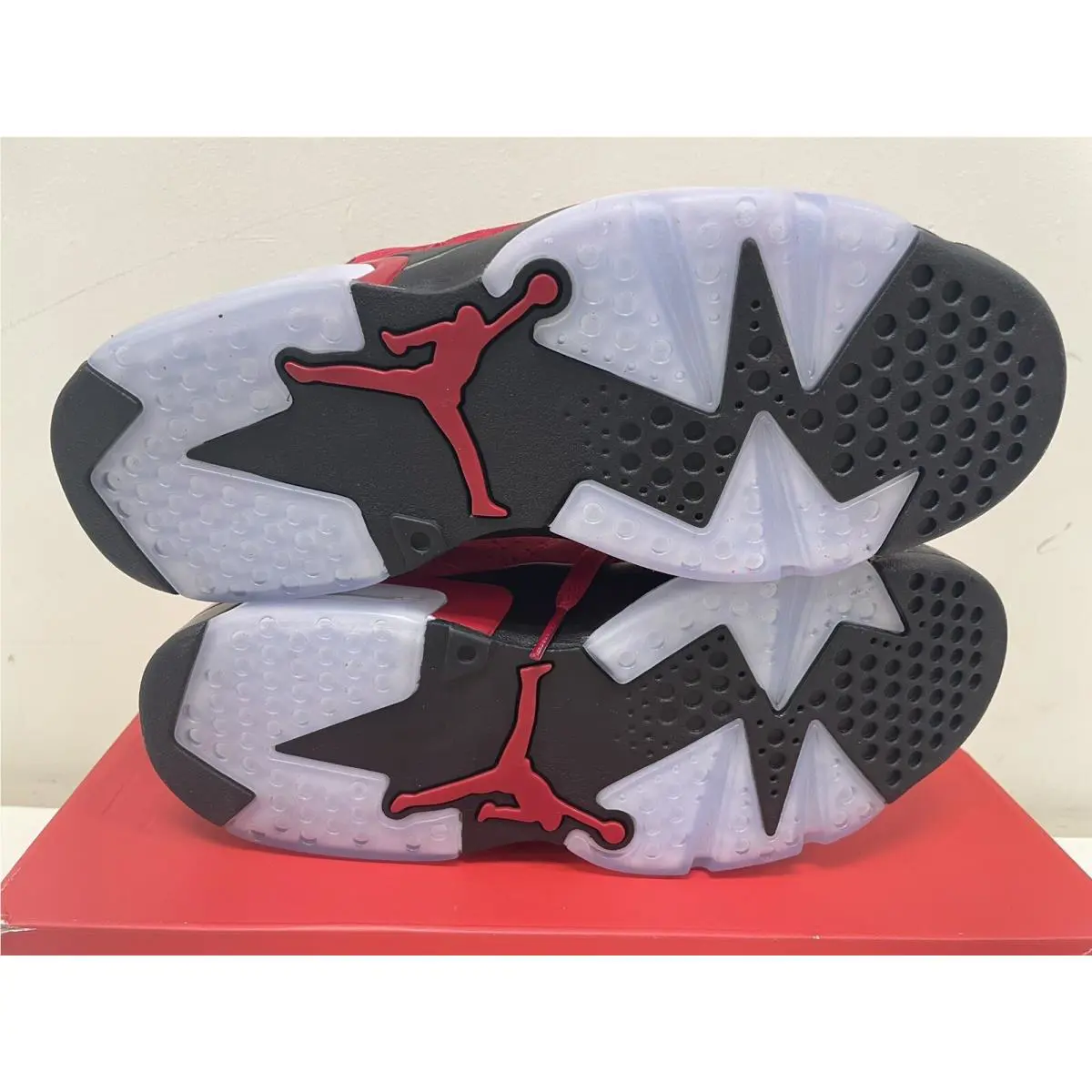 Nike shoes - Jordan Retro 6 - Retro - CT8529 600 - Varsity Red/Black 3