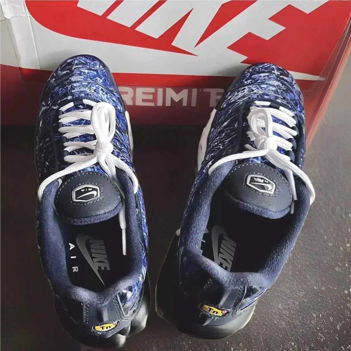 Nike shoes - Nike Air Max Plus AMP - DO6834 400 - Midnight Navy Blue / White 1