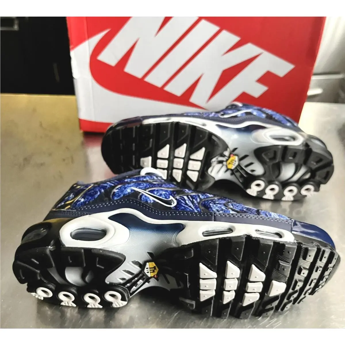 Nike shoes - Nike Air Max Plus AMP - DO6834 400 - Midnight Navy Blue / White 5