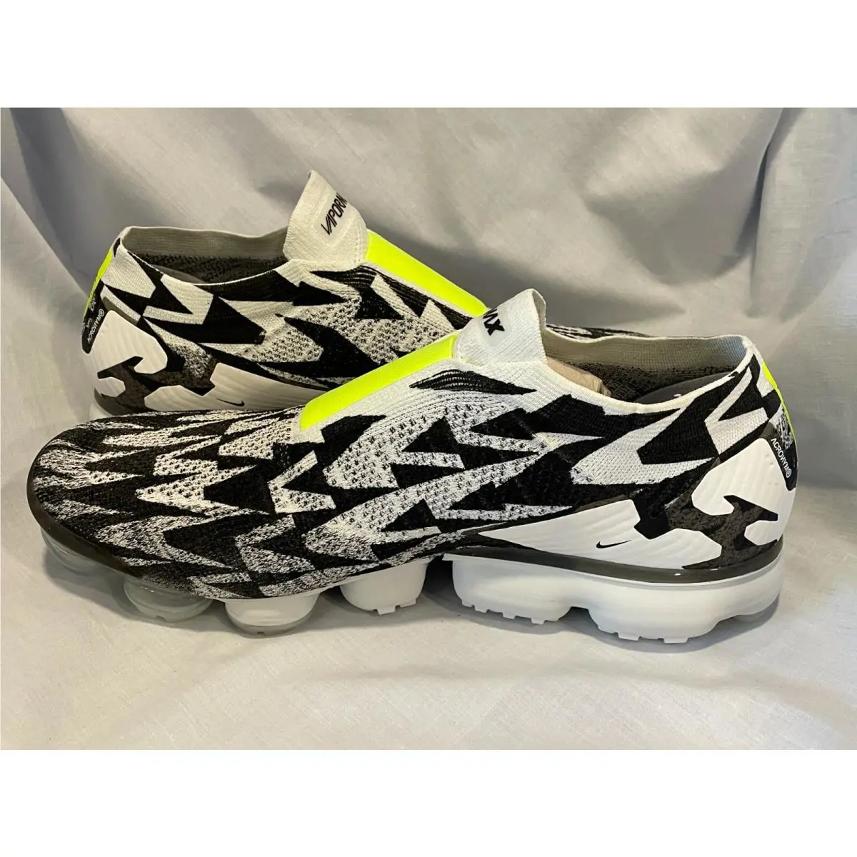 Nike shoes - Nike Air VaporMax MOC - Air VaporMax MOC - DD3054-001 - Brown (UPC: 640135890086) 0