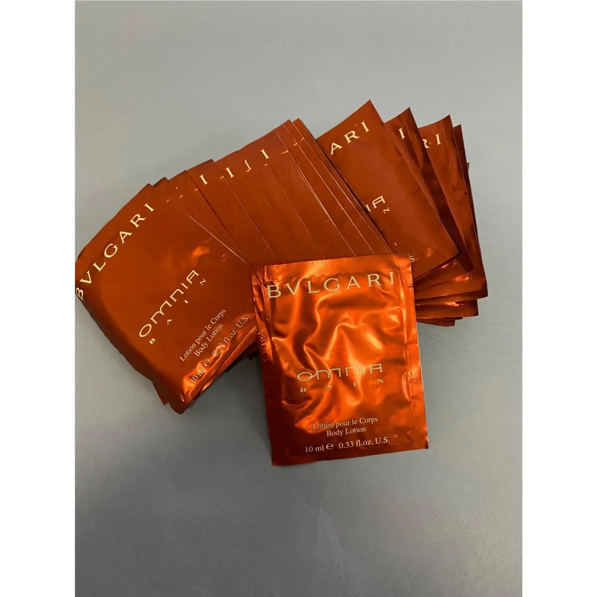 Omnia Bain Body Lotion By Bvlgari Parfums 24 Sachets .33 Total 7.92oz Rare Item