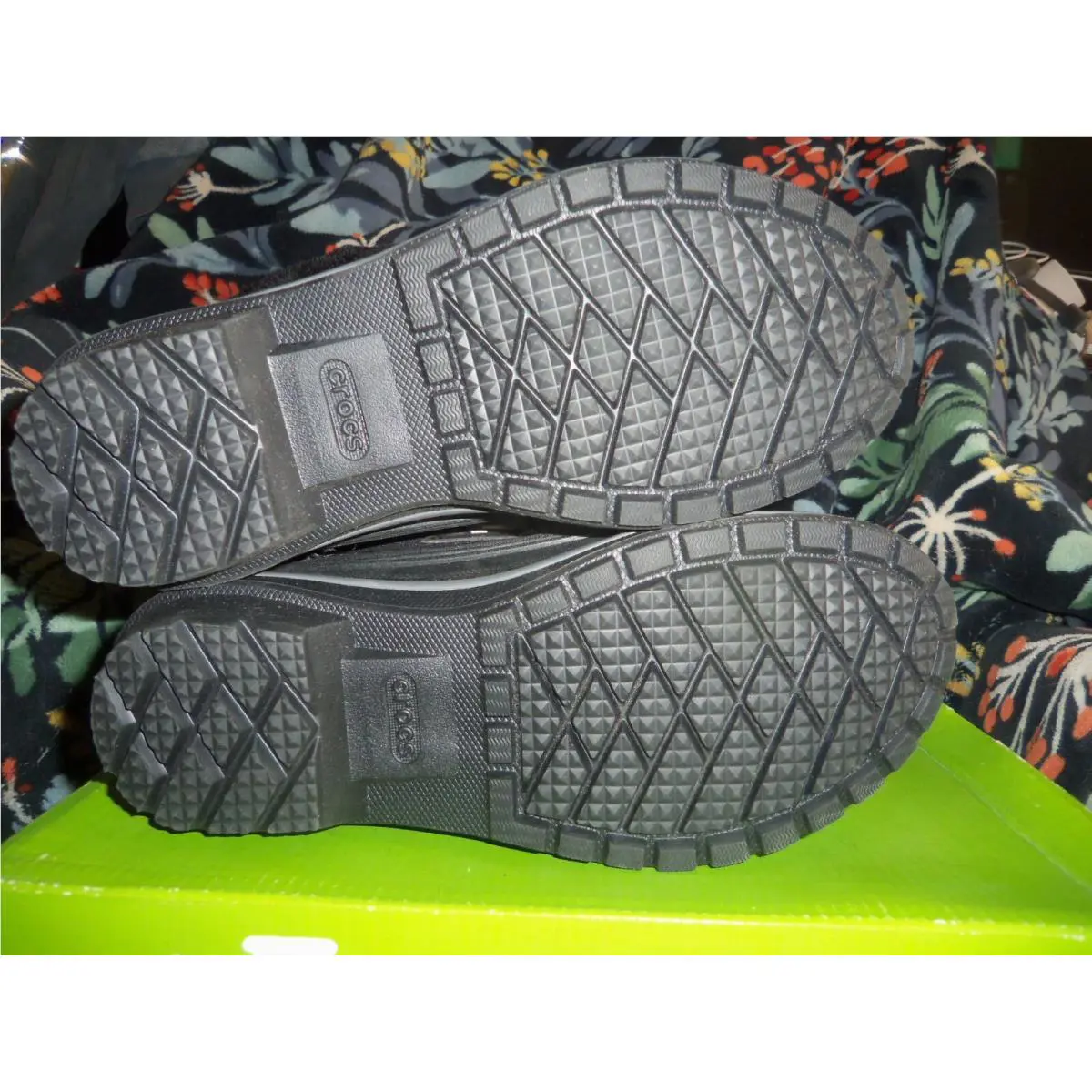 Crocs shoes - Black (UPC: 887350867350) 4