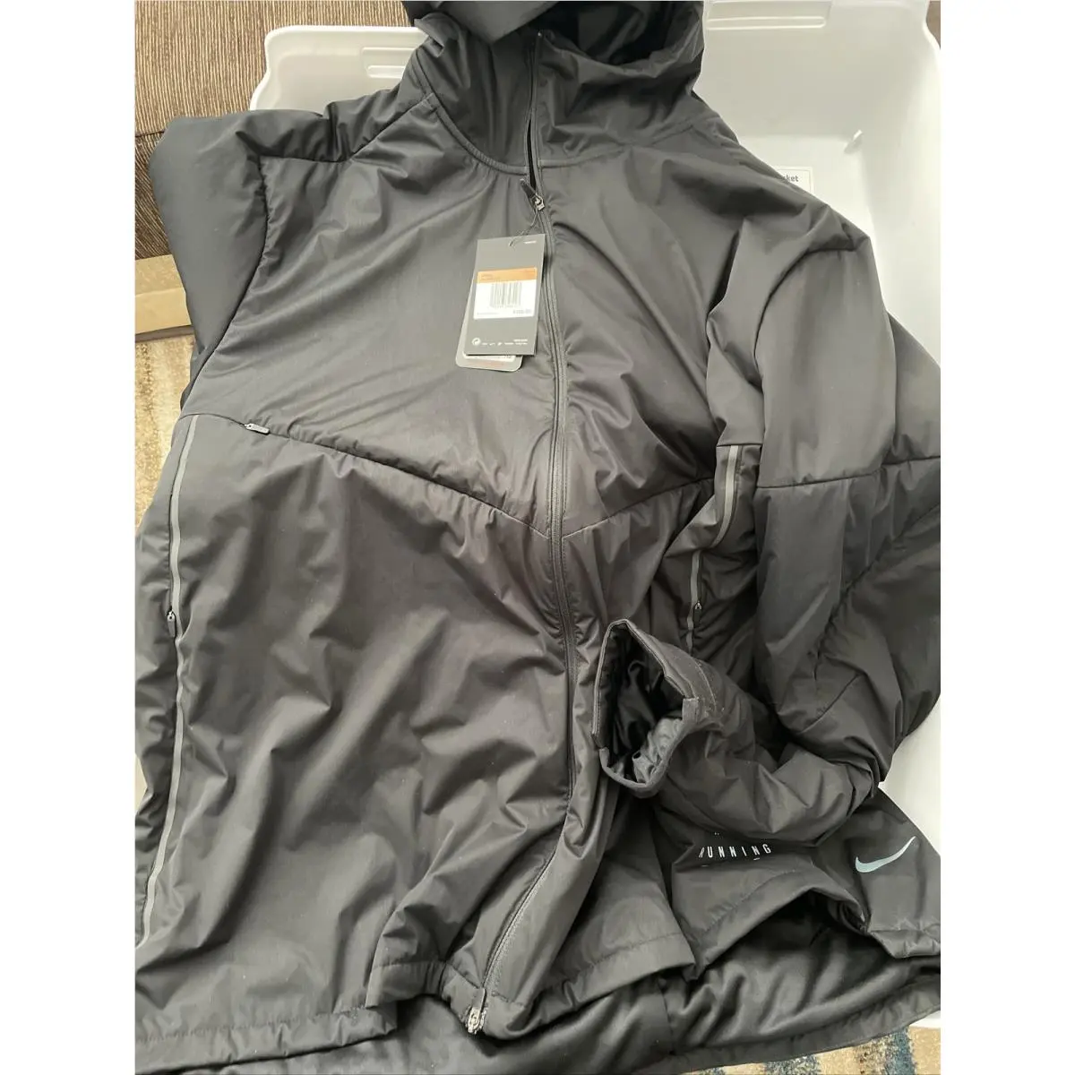 Nike clothing - Black (UPC: 0194493346223) 9