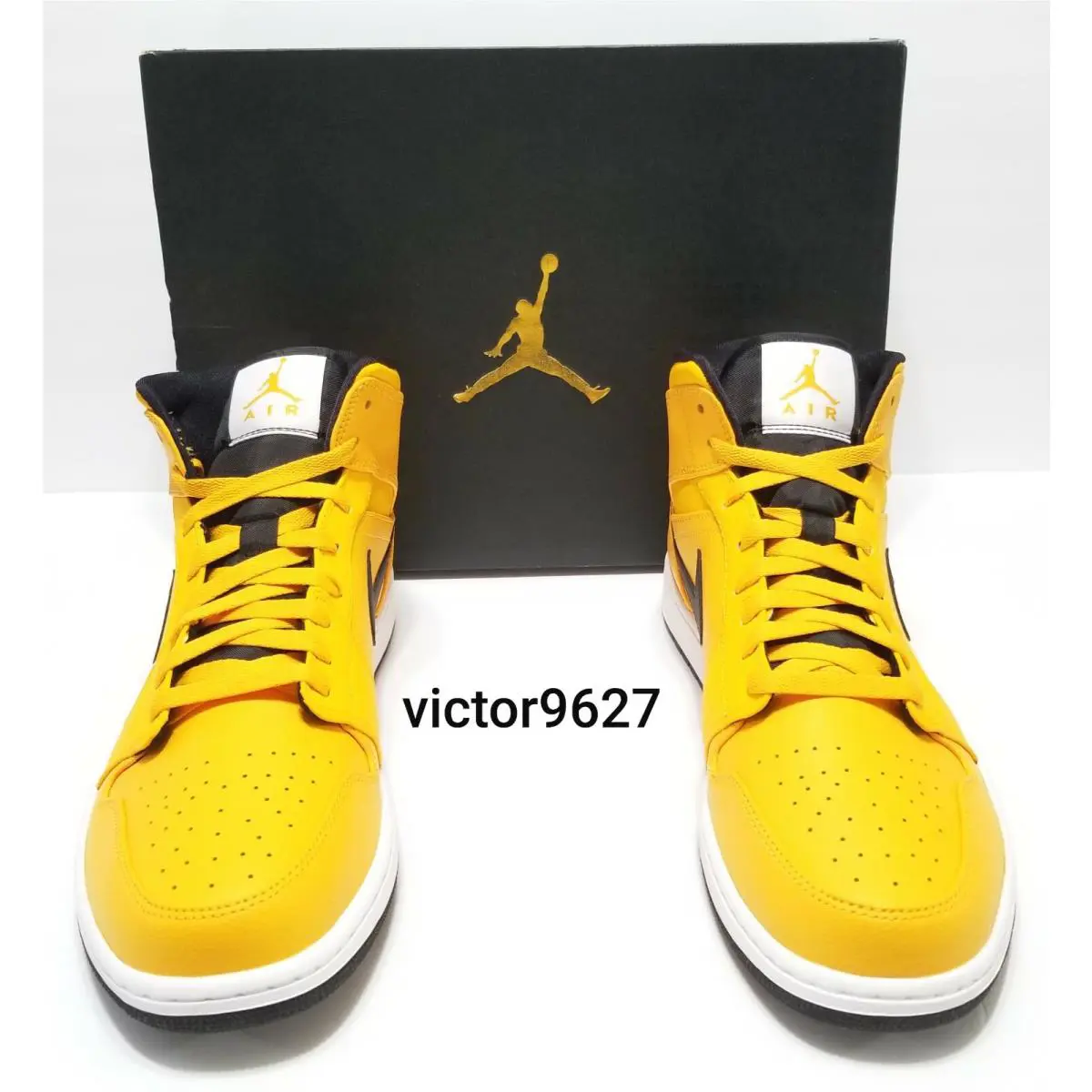 Nike shoes - Nike Air Jordan 1 Retro Mid University Gold - 554724 700 - Gold 6