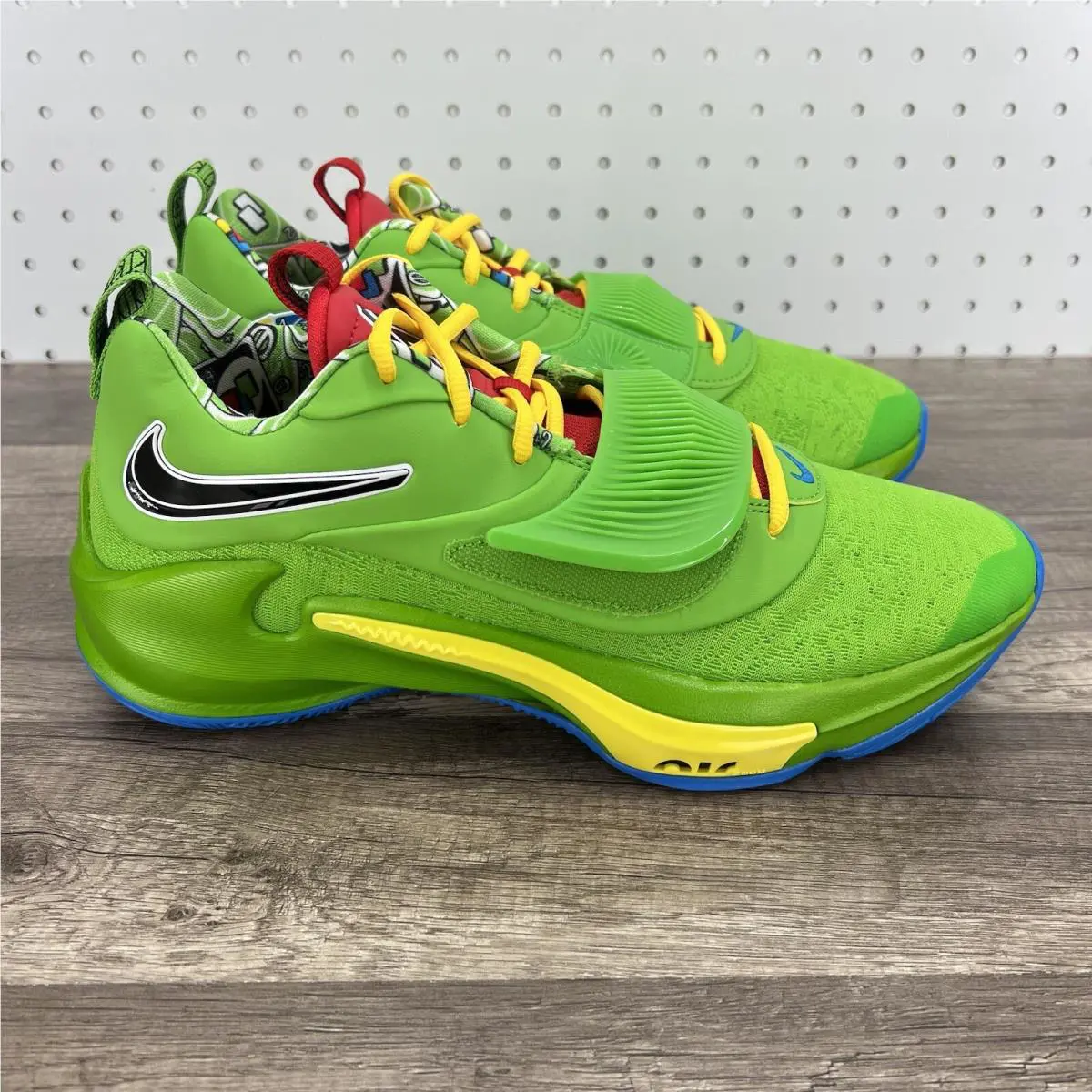 Nike shoes - Nike Zoom Freak - Zoom Freak - DC9364-300 - Green 0