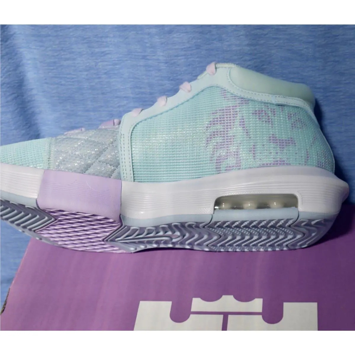 Nike shoes - Nike LeBron Witness - LeBron Witness - FB2239-401 - Glacier Blue/Light Amory Blue-Lilac Bloom-White 6