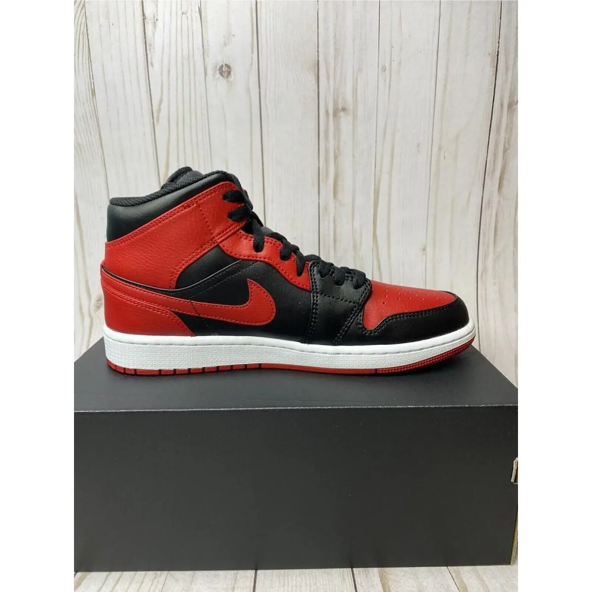 Nike shoes - Air Jordan 1 Mid - Air Mid - 554724-074 - Red 4