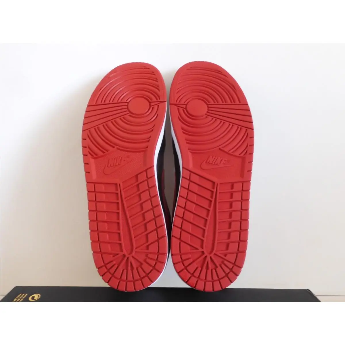 Nike shoes - Air Jordan 1 - Air - 554724-074 - Red (UPC: 0194498268155) 5