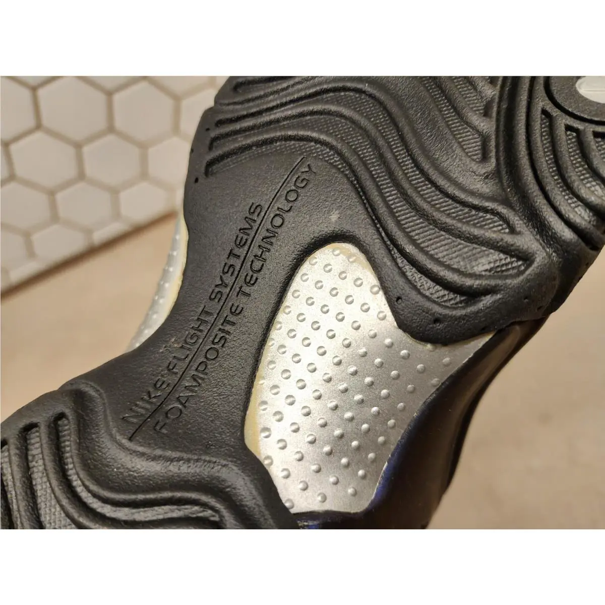 Nike shoes - Nike Air Flightposite - Air Flightposite - 624015-051 - Black/ Eggplant-Metallic Silver (UPC: 091205510883) 2