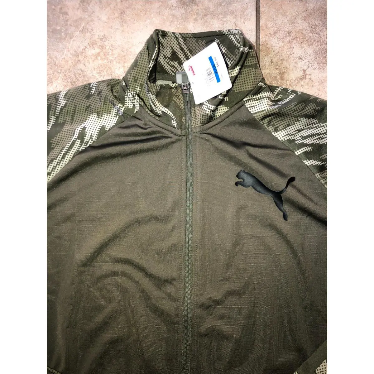 Puma clothing - Contrast 2.0 Jacket - Contrast Jacket - 846790-44 846790 - Grape Leaf Camo 0