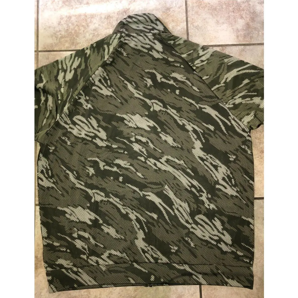 Puma clothing - Contrast 2.0 Jacket - Contrast Jacket - 846790-44 846790 - Grape Leaf Camo 5
