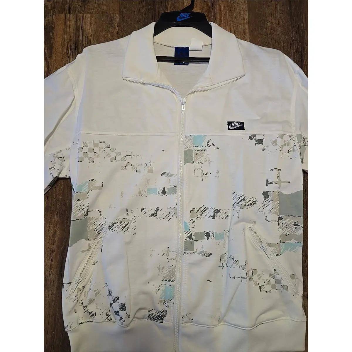 Nike clothing - White / Grey / Green / Blue 0