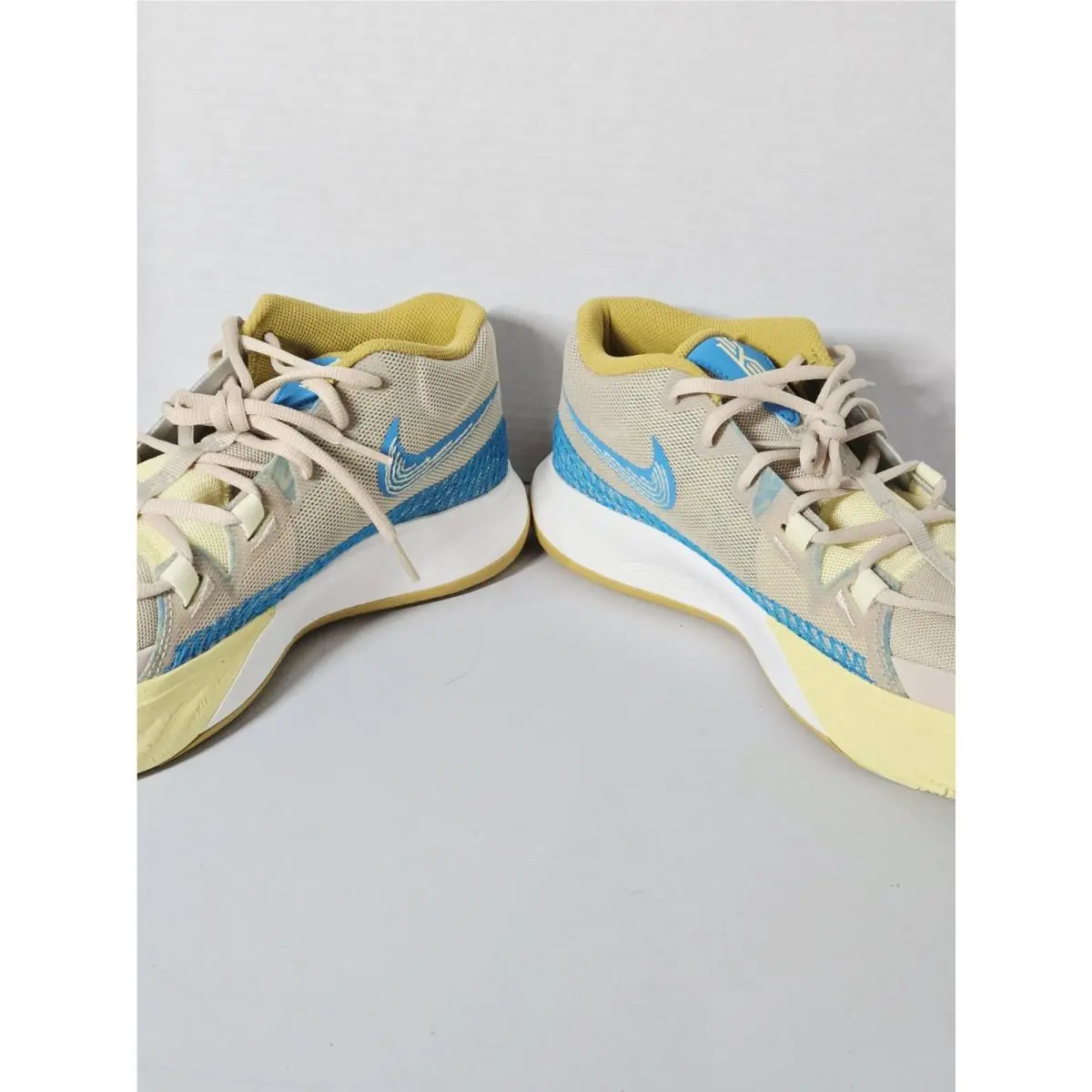 Nike shoes - Nike Kyrie Flytrap 6 - Kyrie Flytrap - DM1125-100 - Beige 1
