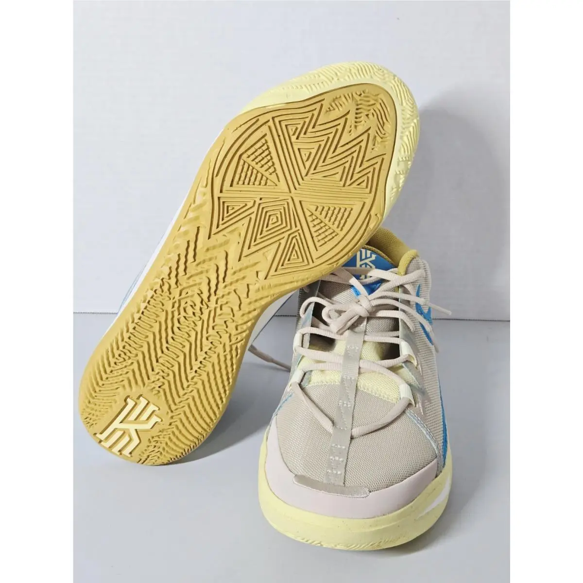 Nike shoes - Nike Kyrie Flytrap 6 - Kyrie Flytrap - DM1125-100 - Beige 4