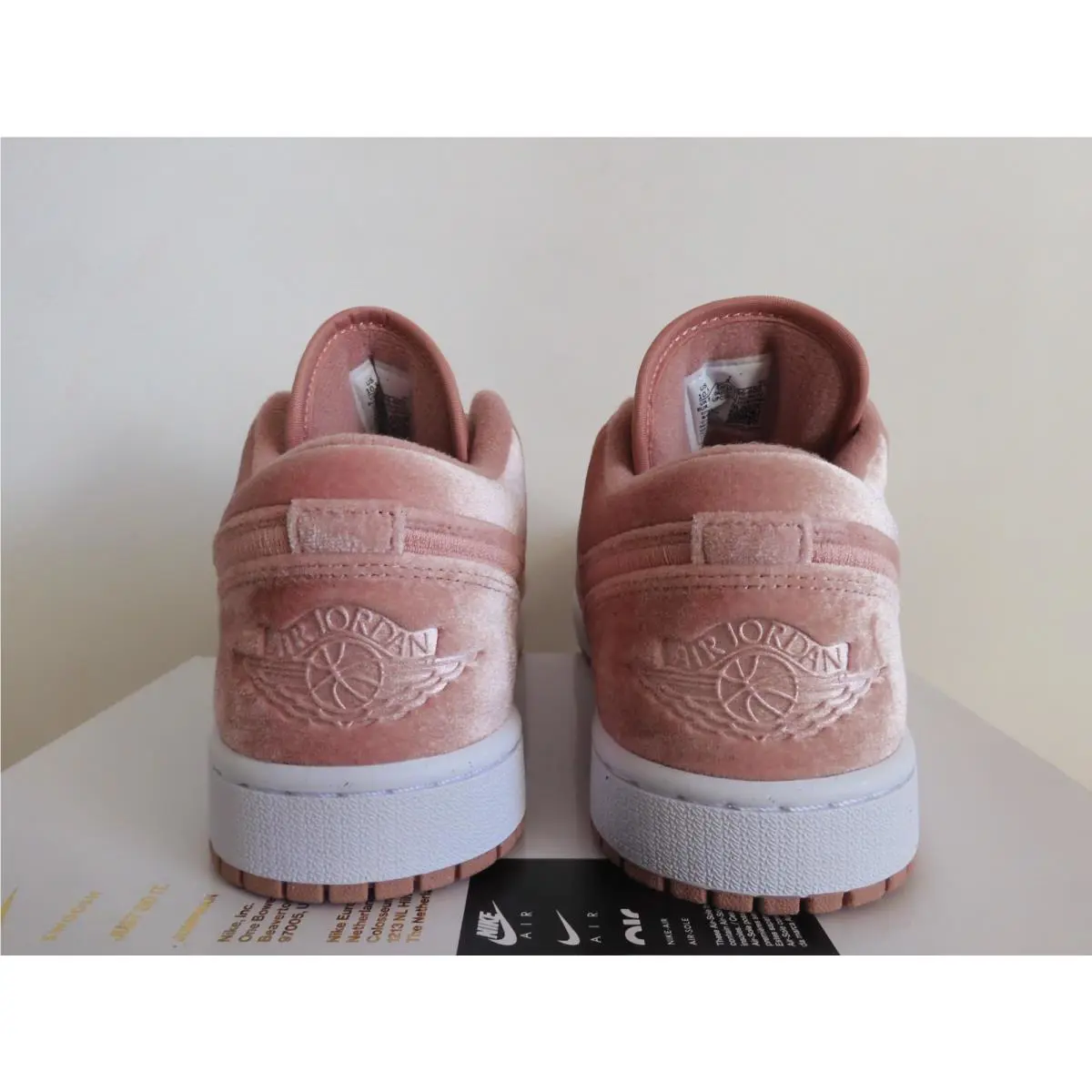 Nike shoes - Air Jordan 1 Low SE - DQ8396-600 - Pink (UPC: 196151820960) 3