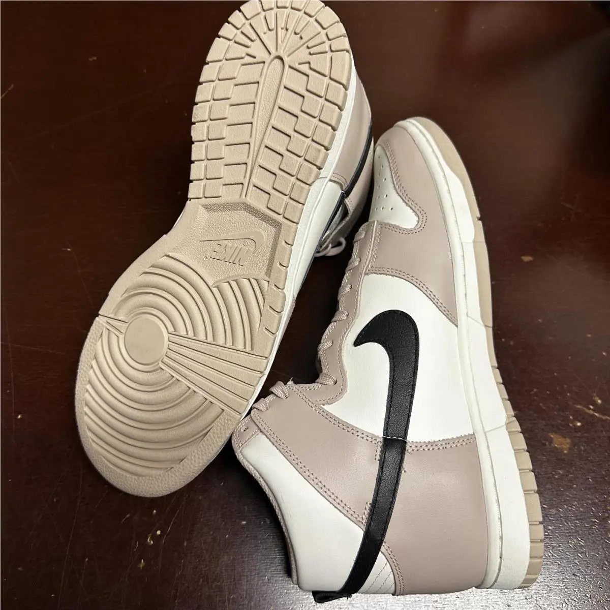 Nike shoes - Beige 2