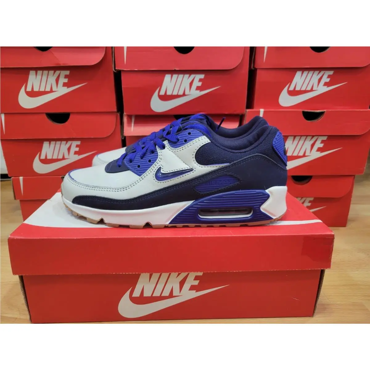 Mens Air Max 90 CJ0611 102 Home Away - Size 8.5 by Nike