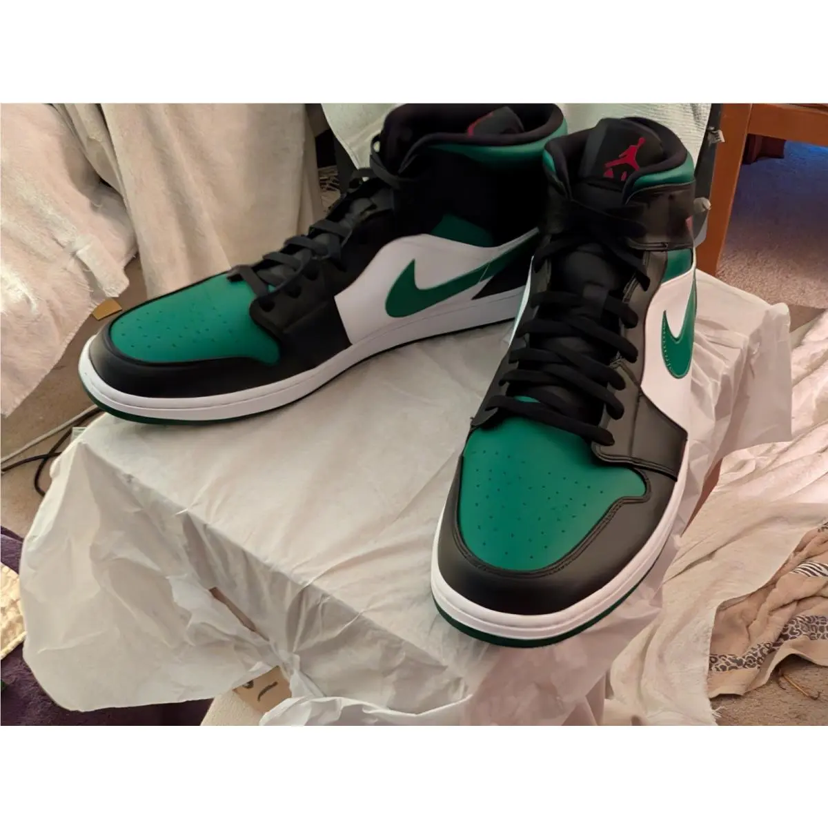 Nike shoes - Air Jordan 1 - Air - 554724-067 - Green (UPC: 0193654037925) 13
