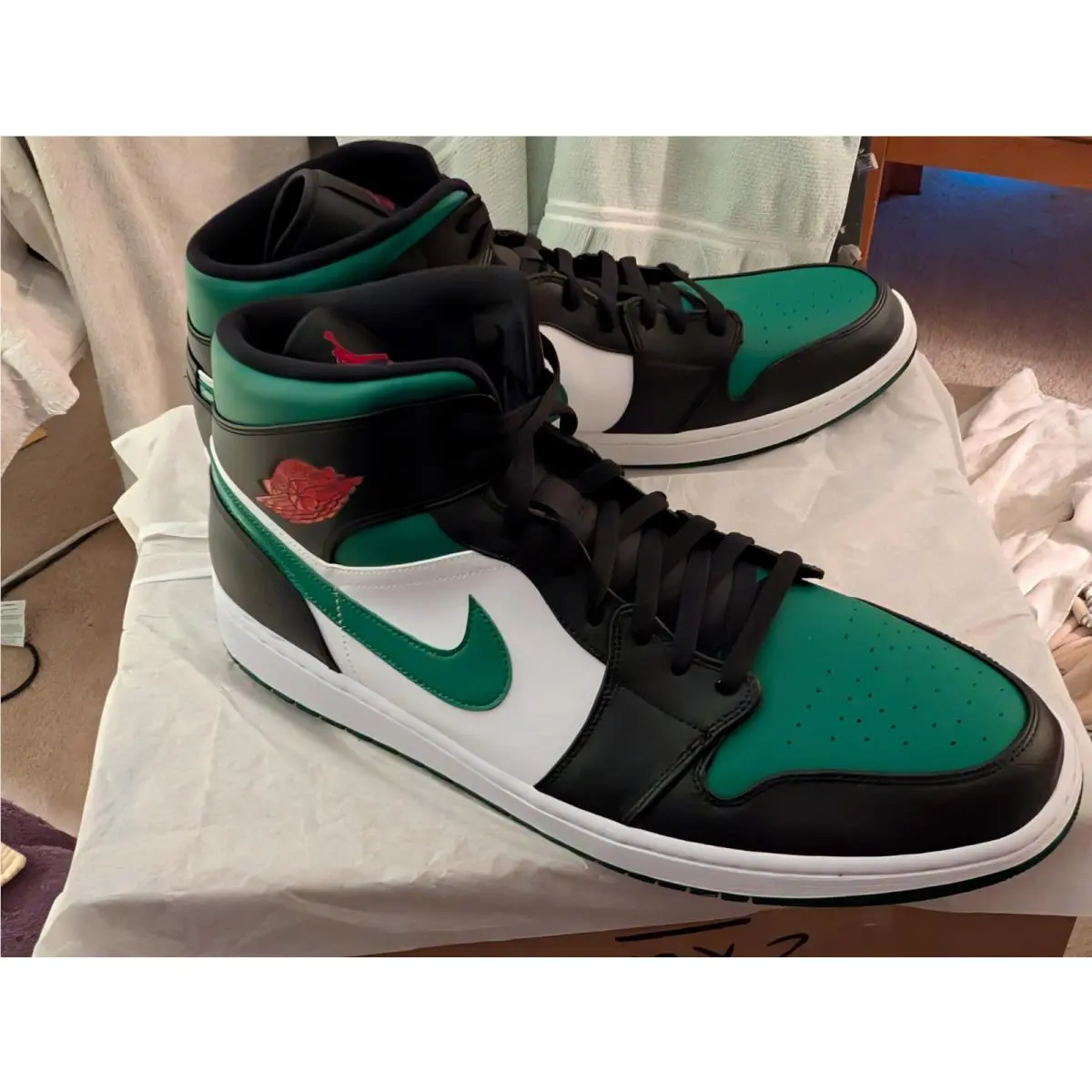 Nike shoes - Air Jordan 1 - Air - 554724-067 - Green (UPC: 0193654037925) 14
