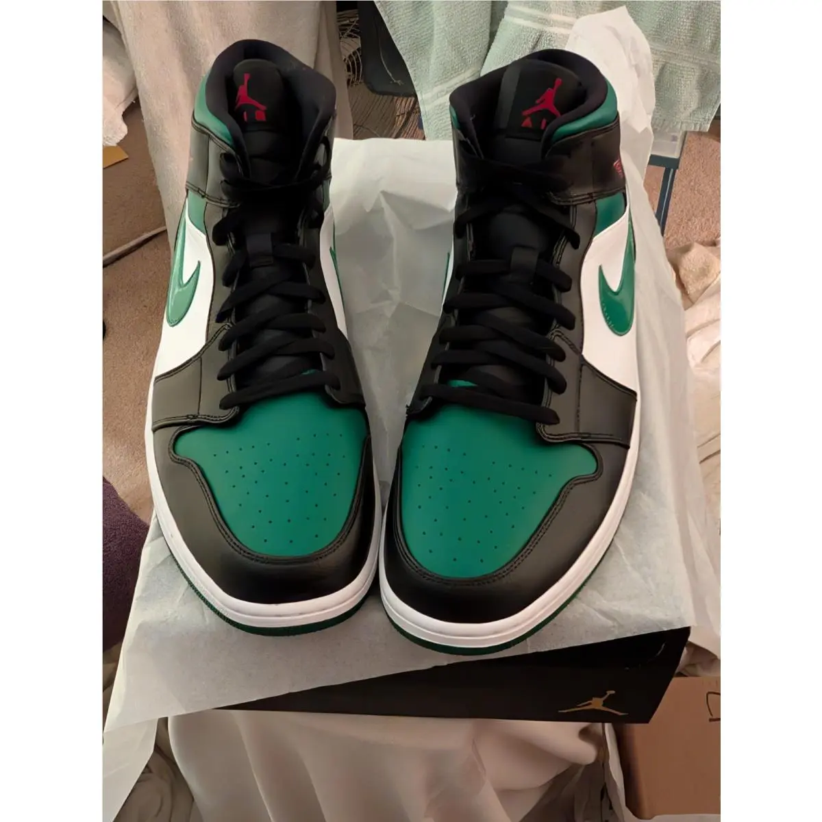 Nike shoes - Air Jordan 1 - Air - 554724-067 - Green (UPC: 0193654037925) 7