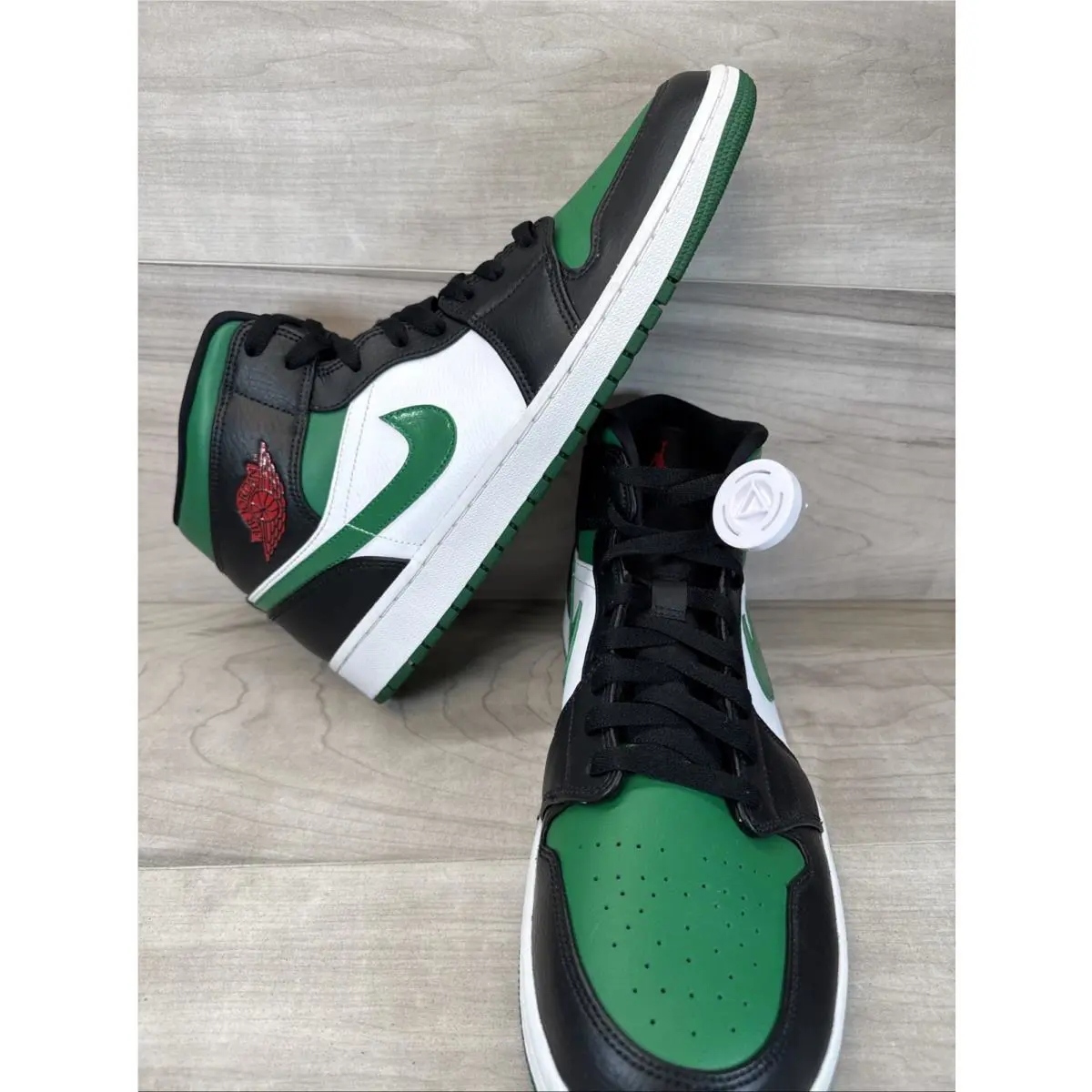 Nike shoes - Air Jordan 1 - Air - 554724-067 - Green (UPC: 0193654037871) 5