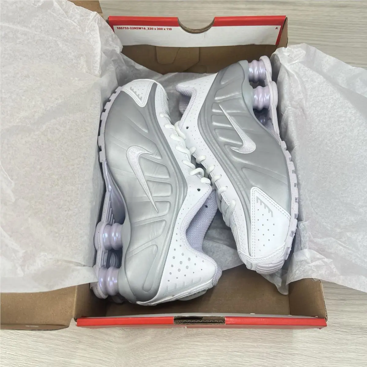 Nike shoes - Nike Shox R4 - Shox - HF5076-100 - Silver 7