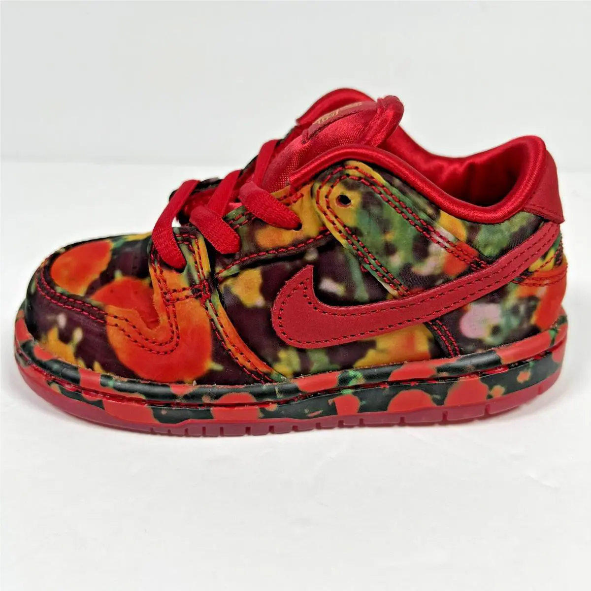 Nike shoes - Nike Sb Dunk Low - Dunk Low - Red (UPC: 197862178906) 1