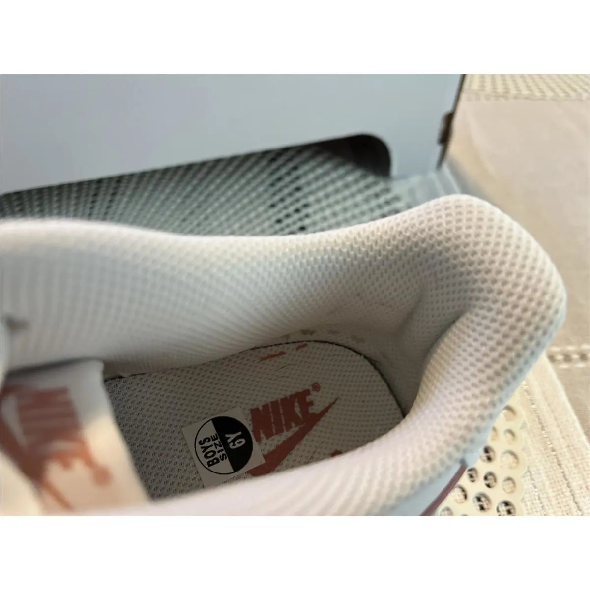 Nike shoes - Nike Air Force 1 GS - Summit White Red Stardust 8