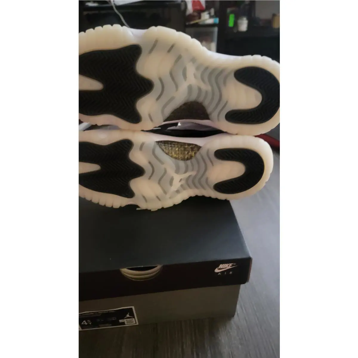 Nike shoes - Air Jordan 11 - Air - CT8012-170 - White 3