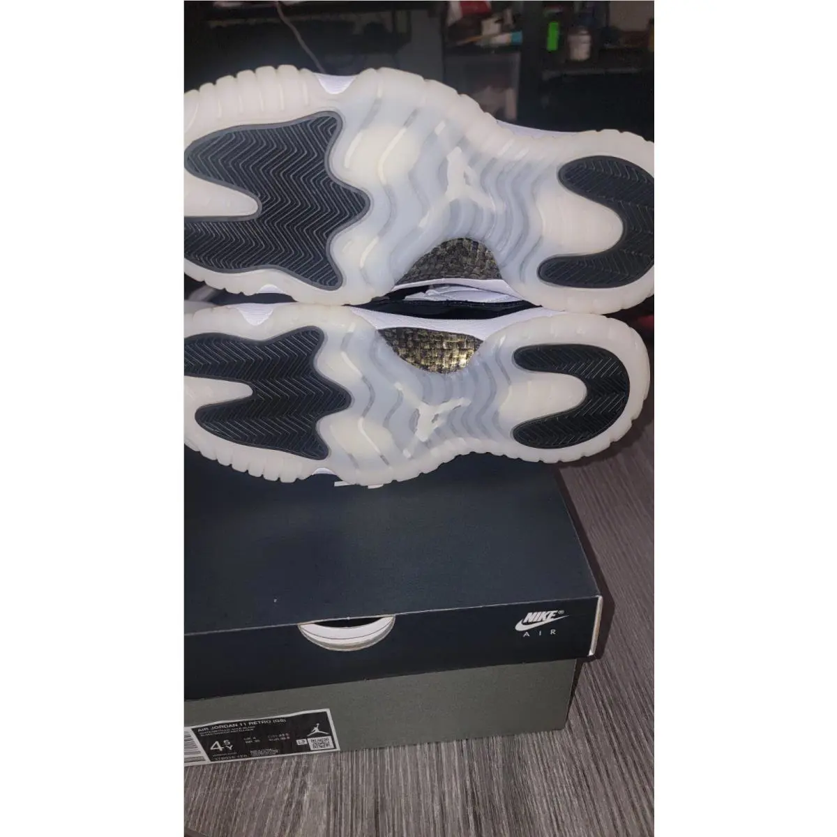Nike shoes - Air Jordan 11 - Air - CT8012-170 - White 4