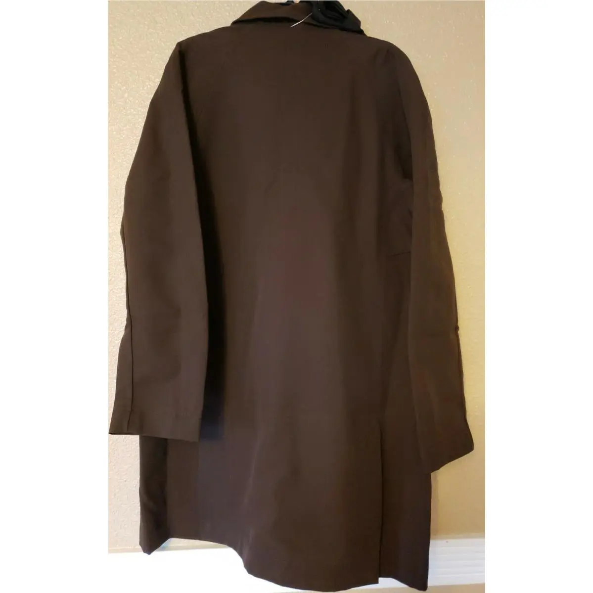 Nike clothing - Brown (UPC: 195244023523) 0